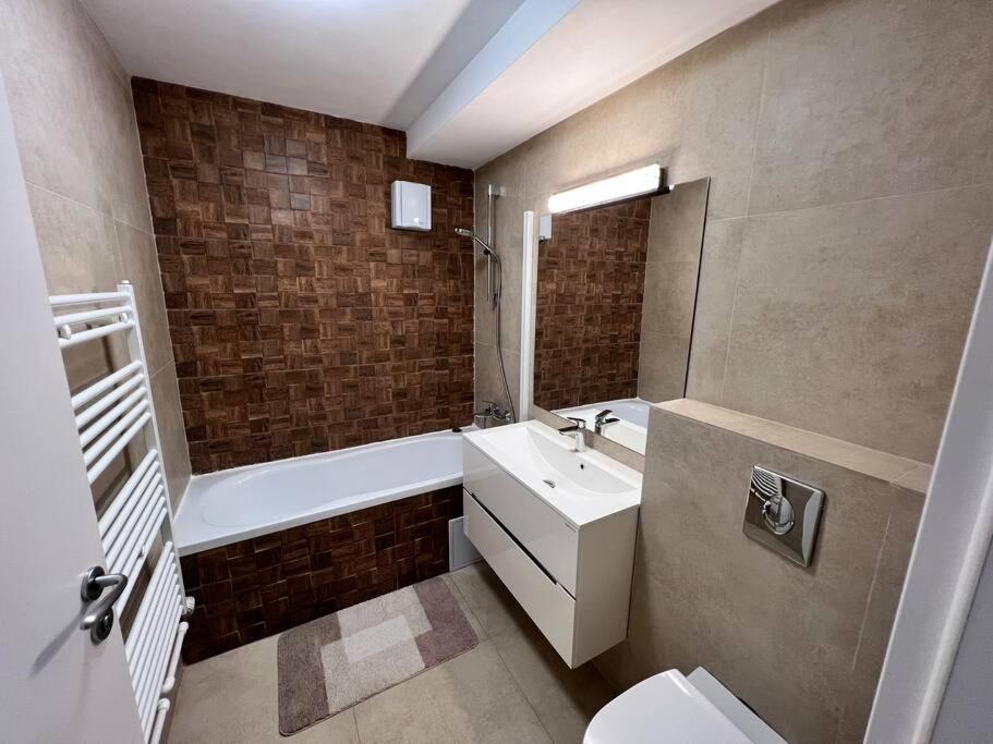 Central Apartment With Panoramic View Brassó Kültér fotó