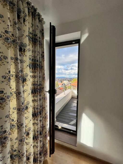 Central Apartment With Panoramic View Brassó Kültér fotó